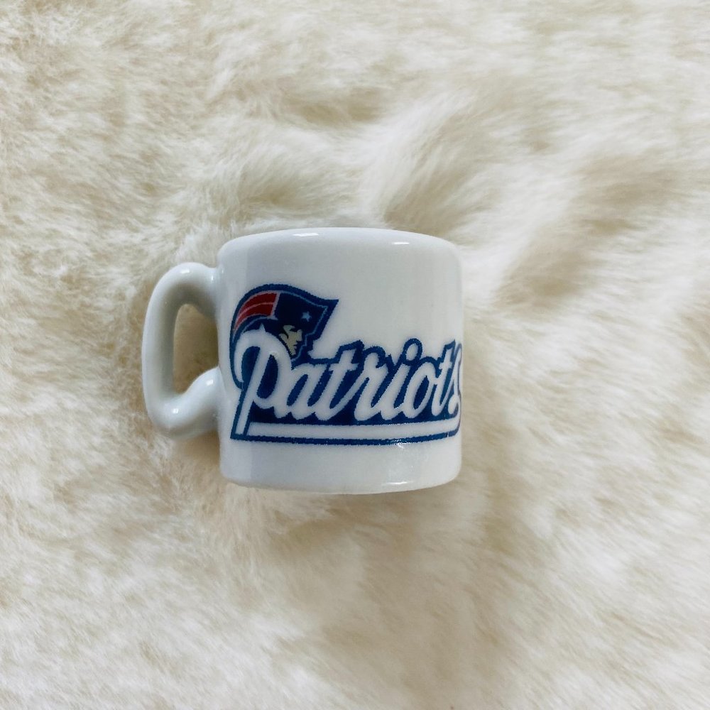 NFL New England Patriots Miniature Coffee Mug, Collectable Sports Decor man cave